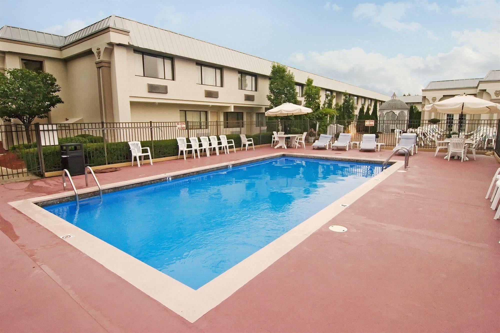 Best Western Leisure Inn Lakewood Létesítmények fotó
